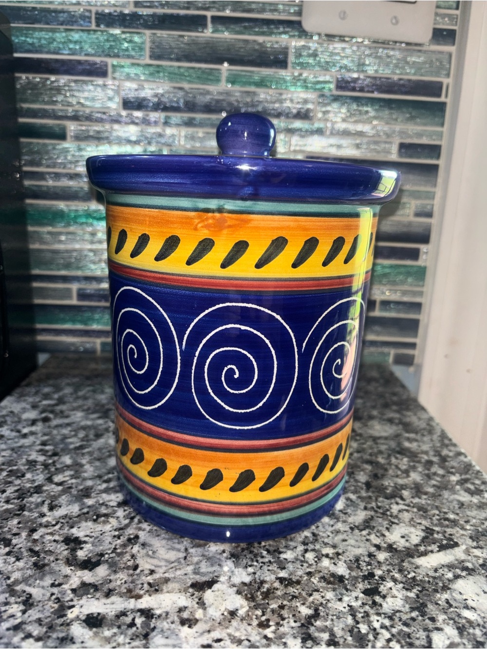 Rare Pier 1 Y2K retired Italian Swirl Terracotta Cannister with lid